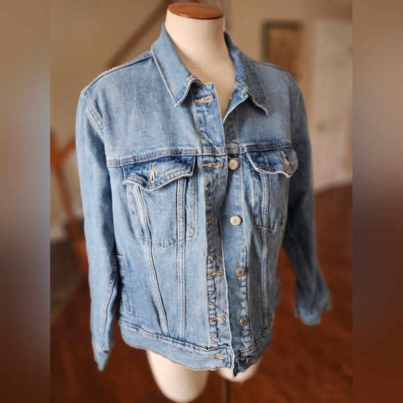 Old Navy Denim Jean Jacket Petite Large - Picture 2 of 4
